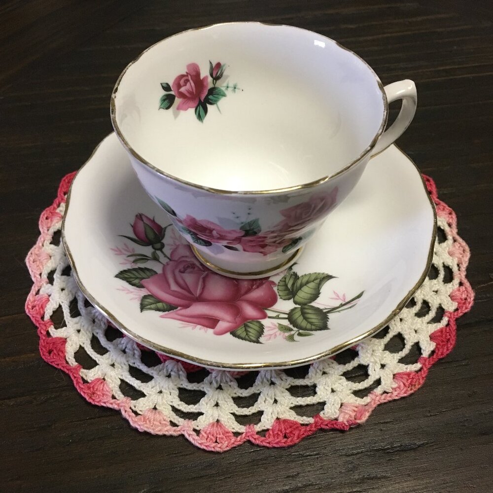 Colclough England Bone China Pink Rose Teacup Saucer Set Gold Trim